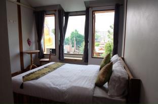 Hotel Sri Chiang Yeun House Chiang Mai Zewnętrze zdjęcie